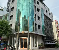 + super rare building tran hung dao basement + 8 elevator floors, width 8mx18m, 73 billion