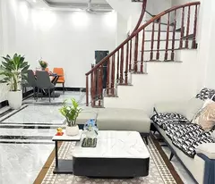 thach ba long bien house for sale - 40m² - 3 floors - civil construction lot - price only 6.9 billion - beautiful house right now