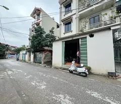 thach ban house for sale, car free, clear alley, about 3 minutes drive from 5a road