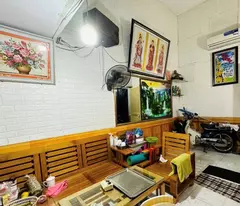 thai thinh house for sale: small money-big price-near towards-full utilities. 30m2 - approximately 2.2 billion