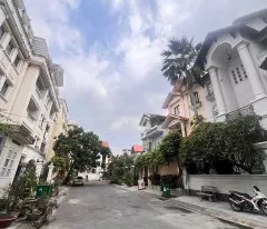 thao dien villa for sale in district 2 best price duong 64 ,