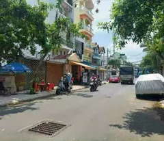 the owner needs to ly sell a beautiful plot of land on duong quang ham street, area: 4 x 17m square, price 8.4 billion, ward 6, gv.
