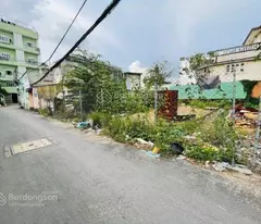the owner needs to ly sell a plot of land with 2 frontages, beautiful location, 4 x 14.5m on duong quang ham street, ward 6, gv