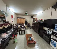 the owner needs to sell the house on the 1st floor, lane 9, khuat duy tien.