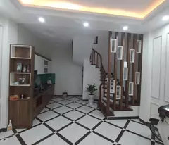 the owner sells tran thai tong house, cau giay, new house right away, 42m, price 6.5 billion