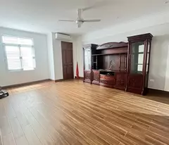 townhouse for sale, frontage on le quy don street, ha dong district, area 42/47m2, price 7.5 billion, avoid cars