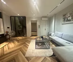 townhouse for sale in bo de, long bien. elevator, security peak, lexus 570 parking door, 55m2*7t, 10.5 billion.