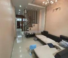 townhouse for sale in bui ngoc duong, hai ba trung, 34m, 4 floors. price: 8.65 billion