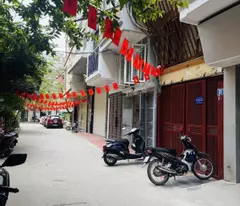 townhouse for sale in dang van ngu, dong da, 60m, 5 floors. price: 17.5 billion. contact: 0937158386