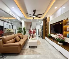 townhouse for sale in de la thanh, dong da, new construction, near the street, 42m, 5 floors, 10.3 billion