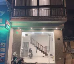 townhouse for sale in doi can, ba dinh, with sidewalk, convenient for business, 5 floors, 28m2, price 7.15 billion