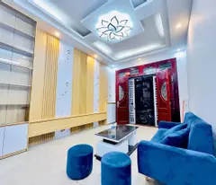"townhouse for sale in hoang mai, hoang van thu, 32m, 5 floors. price: 6.5 billion