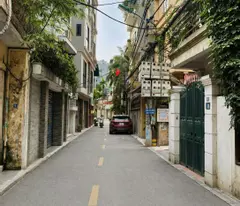townhouse for sale in lac long quan, tay ho, residential construction, near cars, bright, 40m, 11 billion