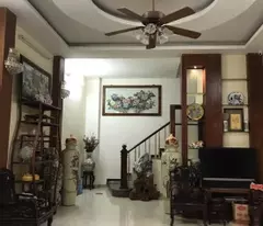 townhouse for sale in nguyen ngoc vu, thanh xuan, near car, immediate occupancy, 5 floors, 32 m2, price 4.4 billion