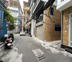 townhouse for sale in to vinh dien, thanh xuan, 48m, 6 floors, square meter 6.4m. price: 19.8 billion. contact: 0937158386
