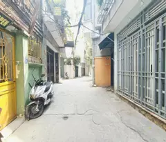 townhouse for sale in yen lac, hai ba trung, 38m, 4 floors. price: 10.9 billion. contact: 0937158386