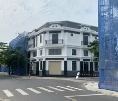 townhouse for sale near southeast asia industrial park – good price, development potential!