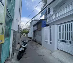 townhouse for sale on chi linh street, phuoc hoa ward, nha trang city - price 3 billion 460, east view, mezzanine
