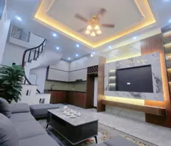 truong dinh house quickly: pine lane - near cars - builders