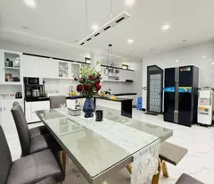ung van khiem front house for sale - near nguyen gia tri, 7.5x15m, 3 floors - 4 bedrooms, 24.9 billion.