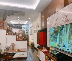 van quan house for sale, owner reduced shock from 6 billion 2 to 5 billion 3, wide alley, prime location