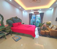 van tien dung house for sale, 42m2, 5 floors, cars avoid the front door, near vinhomes wonder