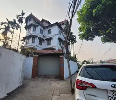 villa 250m2 x 5 floors, lake front for promotion, investment price only 66.8 billion.