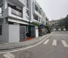 villa for sale lk phu chi kien 4t- 230m-mt8.5-90ty-cau giay contact: 0982769586