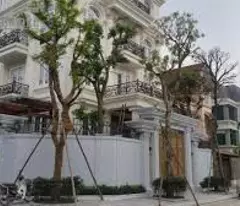 villa for sale on hoang quan chi street, 212m2, area: 17m, corner lot, cau giay park