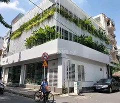 villa nguyen trai, district 1. 7m wide and 22m long. european design is very beautiful. selling price 23.5 billion tl