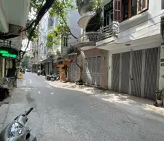 vinh phuc townhouse for sale, 44m square, wide frontage, 4m frontage, price 12 billion