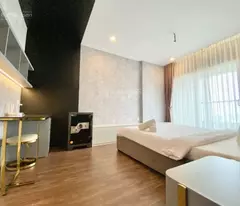 vinhomes metropolis luxury apartment - prime location, full amenities, legal red book