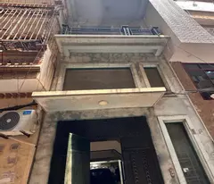 vong townhouse for sale - 70m 4 floors 13.5 billion - location just over 20m from the street - old house determined to sell land