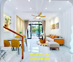 xo viet nghe tinh house for sale, 30m2, adjacent to hang xanh, district 1, approximately 4 billion
