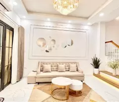 you have to fly to buy this apartment 37m2x4 floor in kham thien, dong da, about 4 billion - car, business.