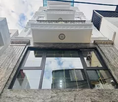 you want to buy a house in the center but it must be quiet - bo de 50m2, 6t elevator, 1x billion